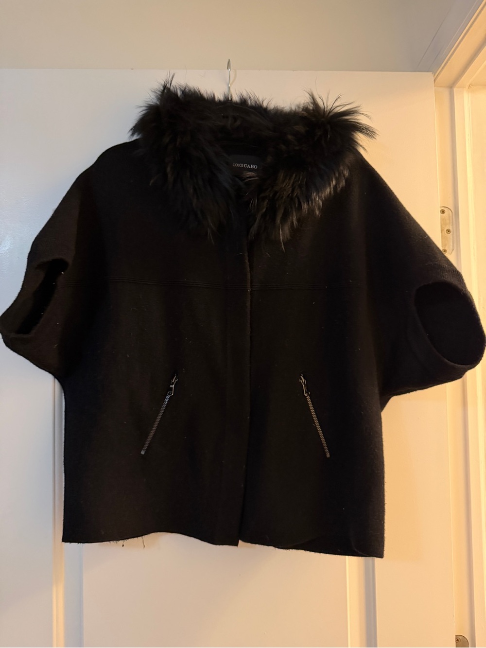 Dolce Cabo Black Short Sleeve Wool Coat with Real detachable Fur Collar